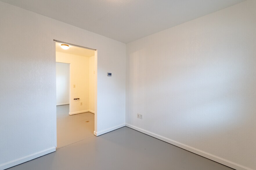 More Photos Of 202 Hemi Ln, Gravois Mills Specialty For Sale