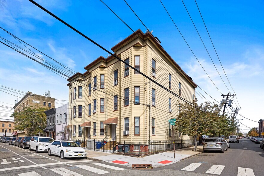 More Photos Of 130-132 Griffith St, Jersey City Apartments For Sale