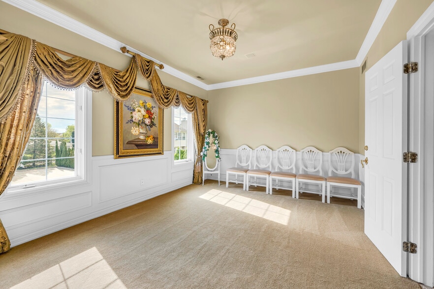 More Photos Of 4860 E 13 Mile Rd, Warren Lodge Meeting Hall For Sale