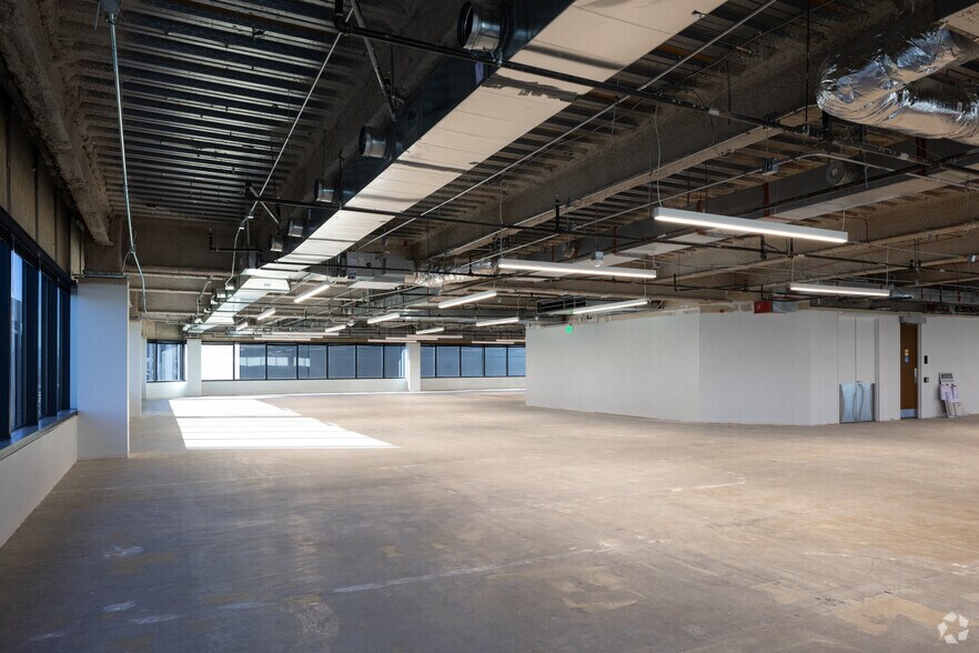 More Photos Of 1099 18th St, Denver Office For Lease