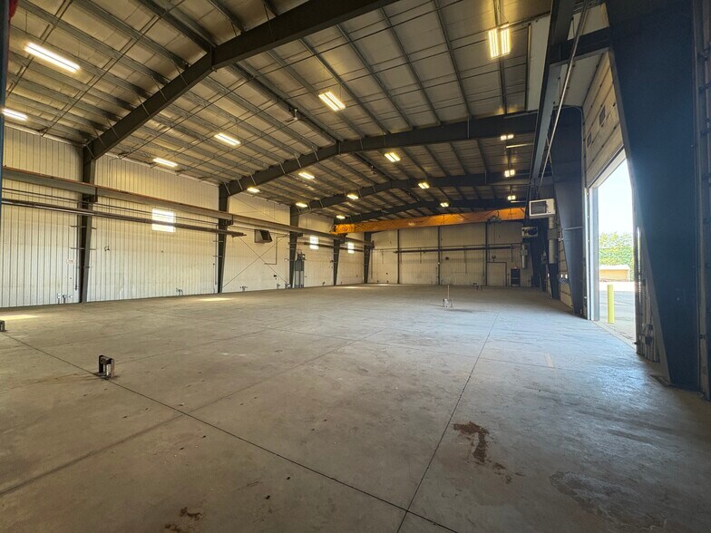 More Photos Of 3201 84th Ave NW, Strathcona County Manufacturing For Lease