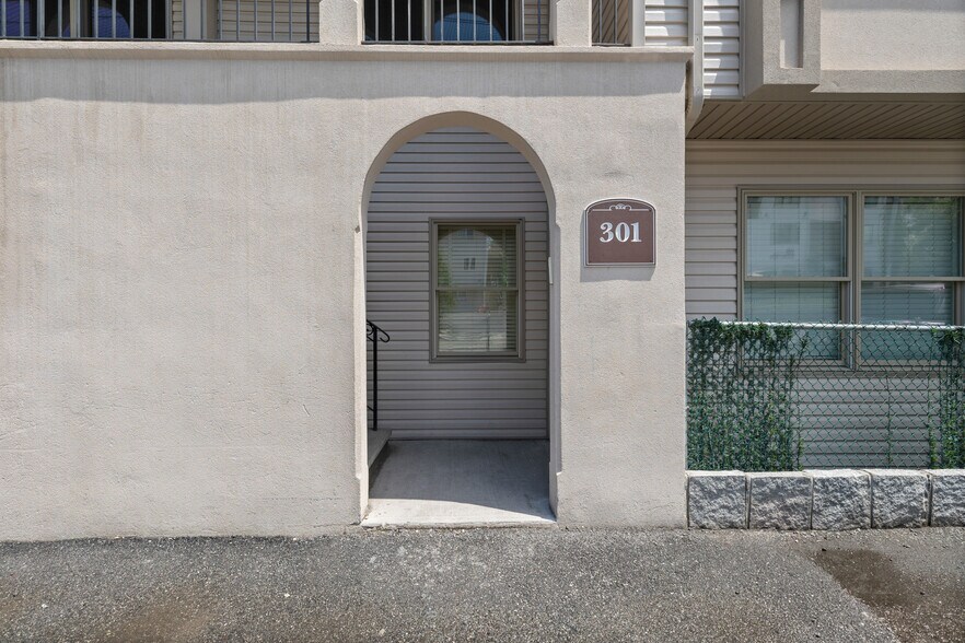 More Photos Of 342 Blauvelt Rd, Monsey Apartments For Sale