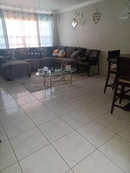 More Photos Of 312 SW 2nd St, Pompano Beach Apartments For Sale