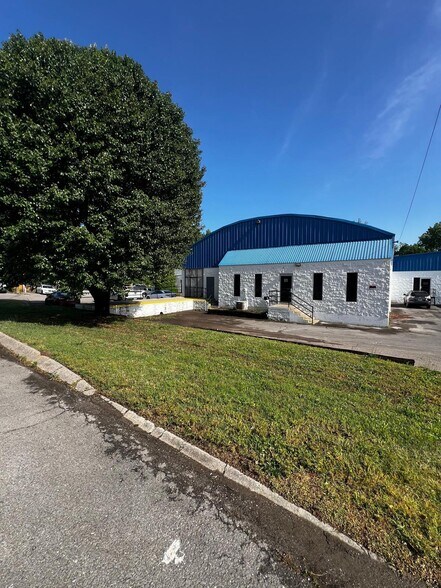 More Photos Of 100 Cummings Ct, Antioch Warehouse For Lease