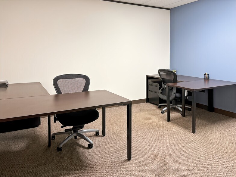 More Photos Of 100 W Big Beaver Rd, Troy Coworking Space