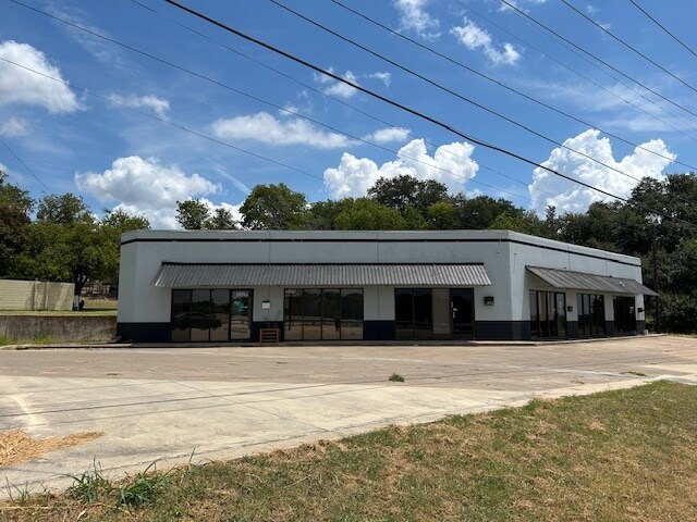More Photos Of 1801 Southeast Pky, Azle Office For Sale