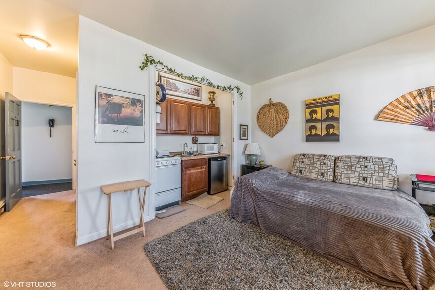 More Photos Of 3 S Old Rand Rd, Lake Zurich Storefront Retail Residential For Sale