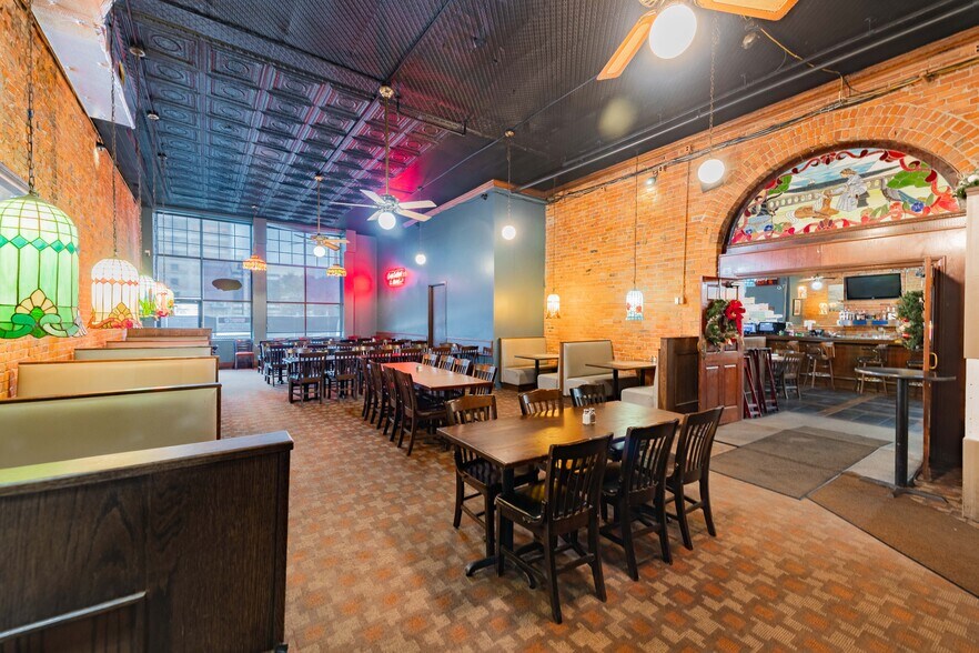 More Photos Of 440 Clinton St, Detroit Storefront Retail Office For Sale