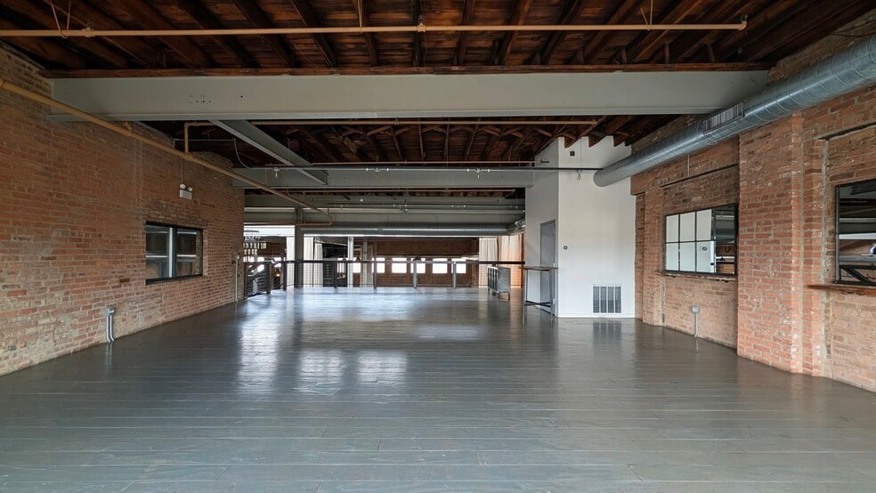 More Photos Of , Chicago Unknown For Sale