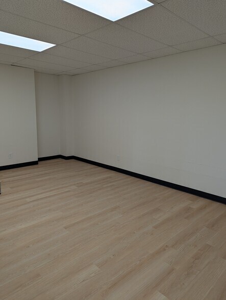 More Photos Of 8973-8975 E Kenyon Ave, Denver Coworking Space
