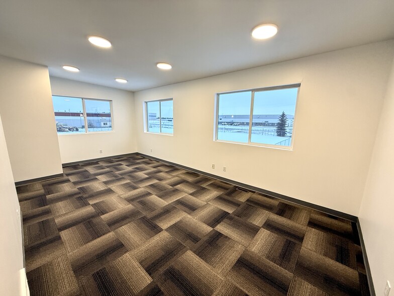 More Photos Of 8 Van Der Horn Way, Red Deer County Truck Terminal For Sale
