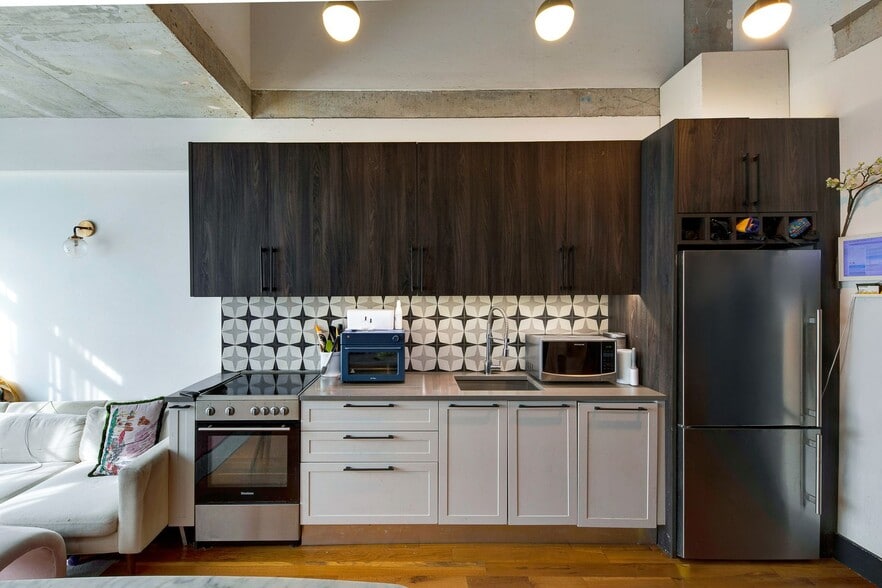 More Photos Of 803 Wyckoff Ave, Ridgewood Multifamily For Sale