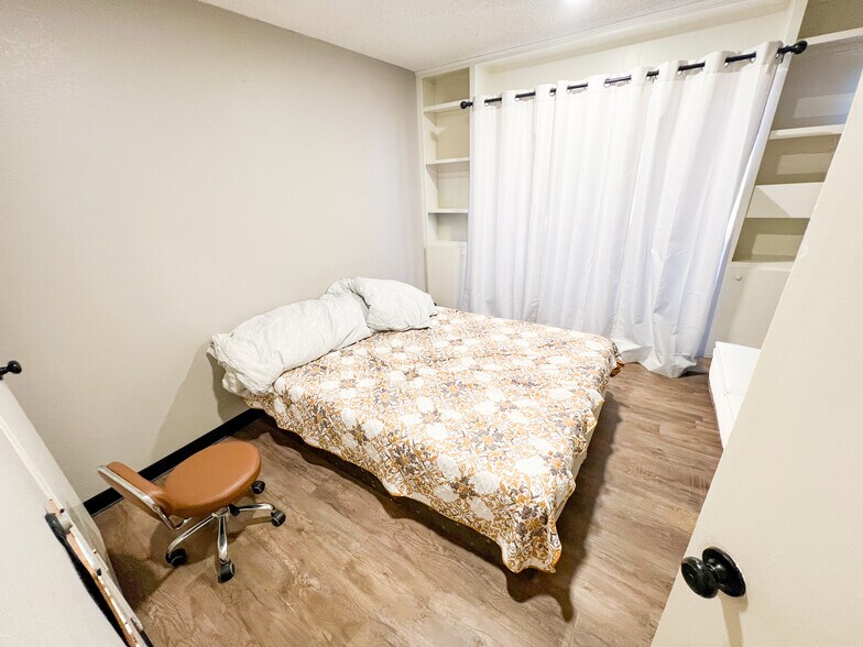 More Photos Of 2604 W Kansas Ave, Midland Loft Creative Space For Sale