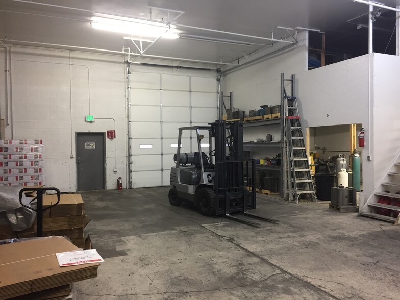 More Photos Of 180 W 900 N, Springville Warehouse For Lease