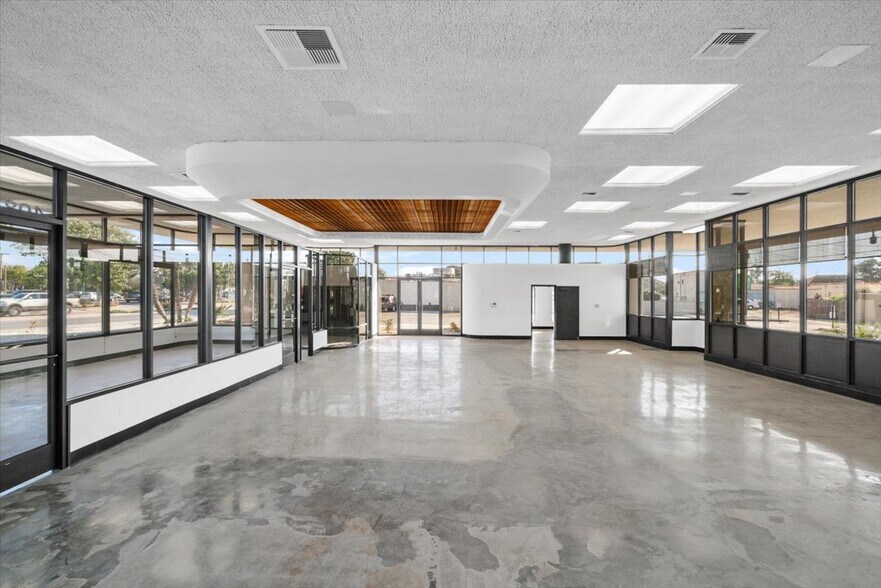 More Photos Of 402 E Main St, Santa Maria Medical For Sale