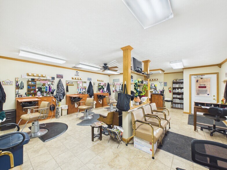 More Photos Of 414 Martin St, Greenville Office For Sale
