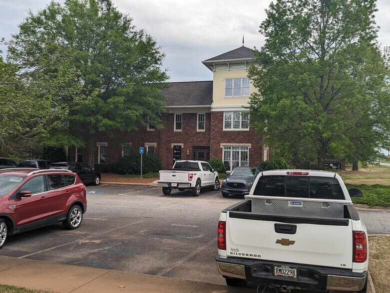 More Photos Of 1022 Twelve Oaks Pl, Watkinsville Loft Creative Space For Lease