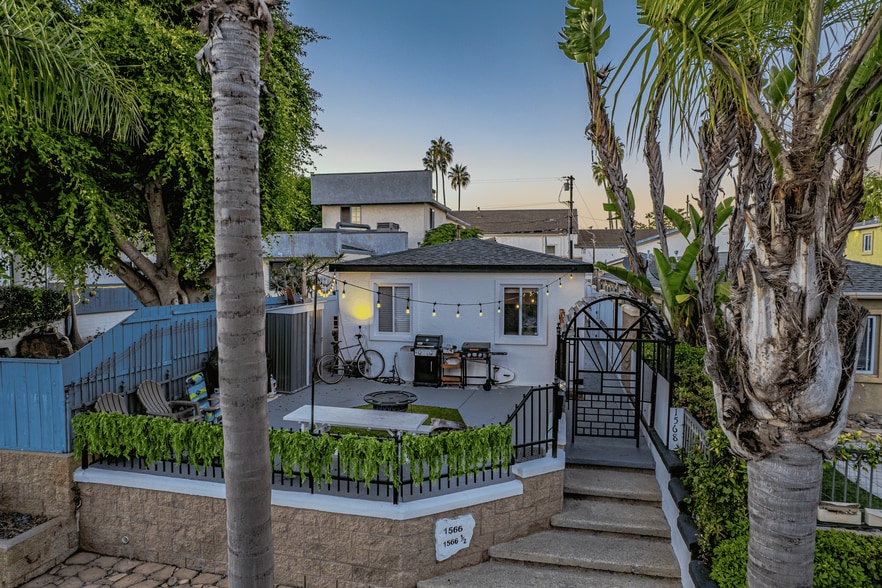 More Photos Of 1566 Reed Ave, San Diego Apartments For Sale