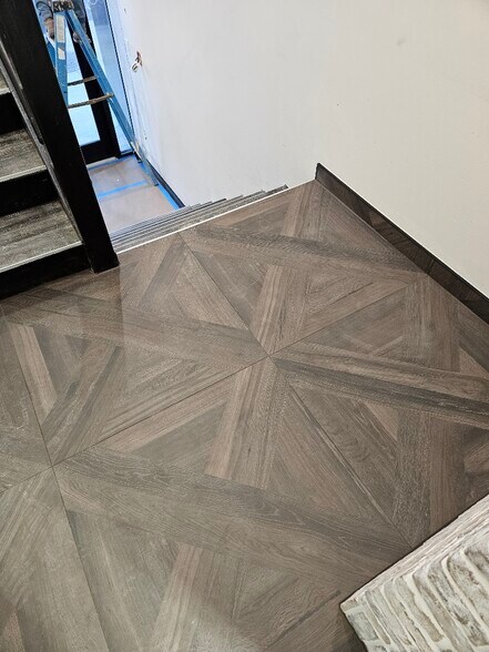 More Photos Of 36-50 Lakeville Rd, New Hyde Park Office For Lease