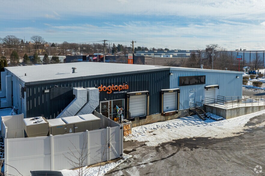 More Photos Of 71 Pullman St, Worcester Flex For Lease