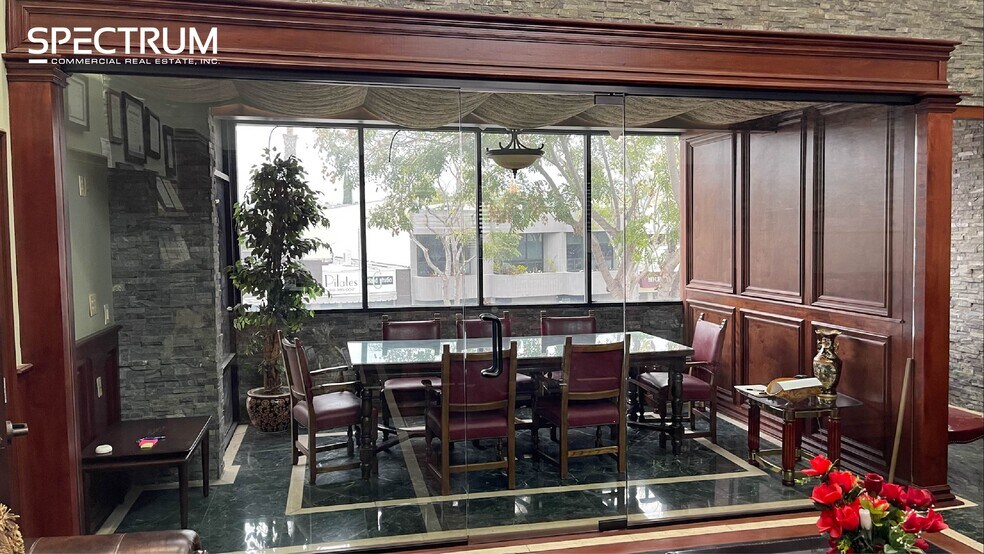 More Photos Of 13808 Ventura Blvd, Sherman Oaks Office For Sale