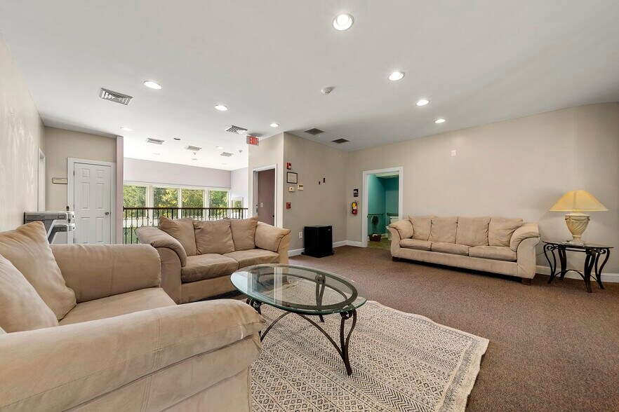 More Photos Of 1201 Georgian Park, Peachtree City Medical For Sale