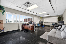 More Photos Of 418 Rue Sherbrooke E, Montréal Loft Creative Space For Sale