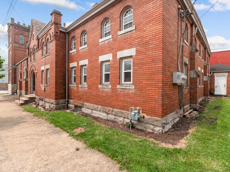 More Photos Of 200 Lincoln Ave, Pittsburgh Storefront Retail Office For Lease