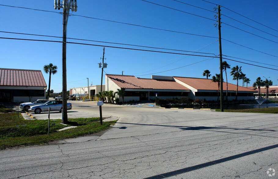 More Photos Of 12495 34th St N, Saint Petersburg Unknown For Lease