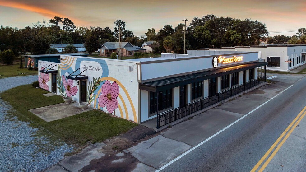 Primary Photo Of 6776 Caroline St, Milton Coworking Space