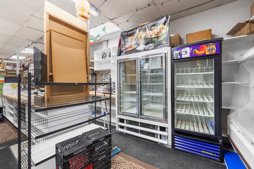 More Photos Of 2555 S Warnock St, Philadelphia Storefront Retail Residential For Sale