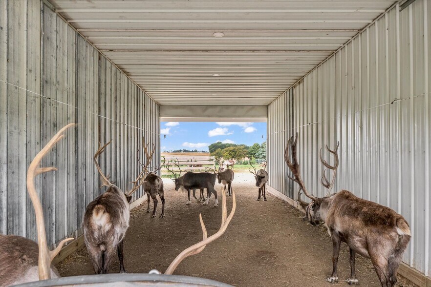 More Photos Of 1356 County Road 2900 N, Rantoul Specialty For Sale