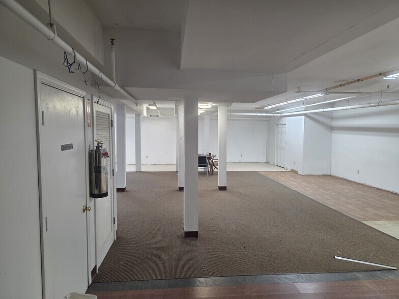 More Photos Of 241 Main St, Townsend Office Residential For Lease