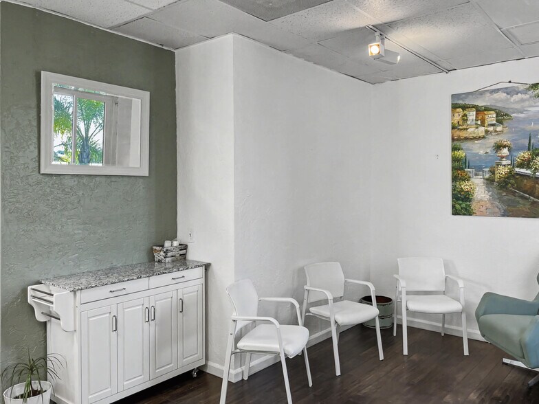 More Photos Of 2101 S El Camino Real, Oceanside Medical For Sale