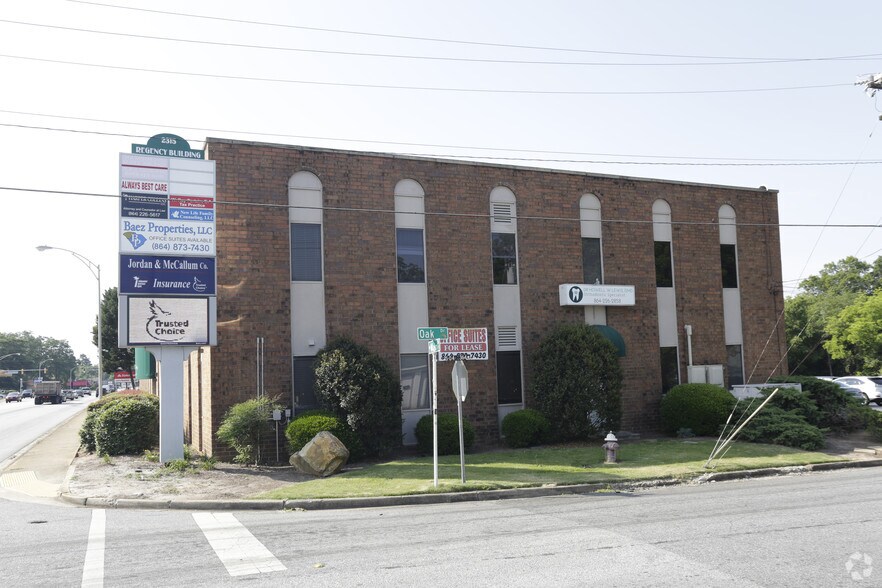 More Photos Of 2315 N Main St, Anderson Office For Lease