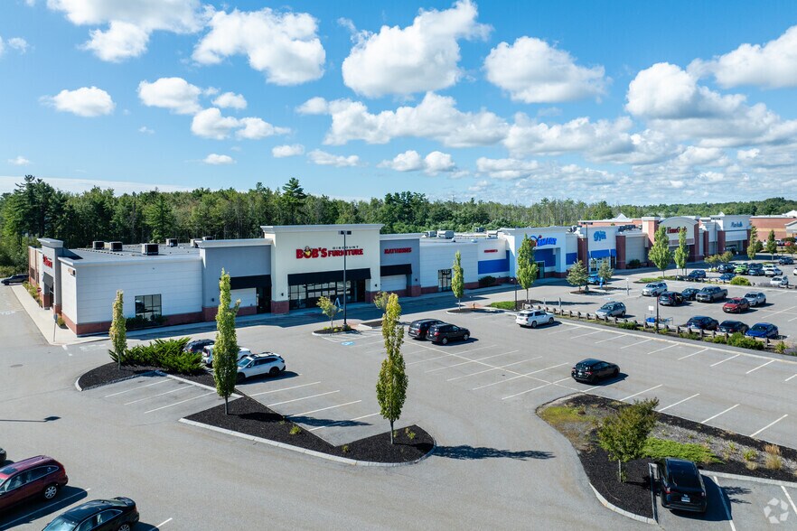 More Photos Of 700 Gallery Blvd, Scarborough Freestanding For Lease