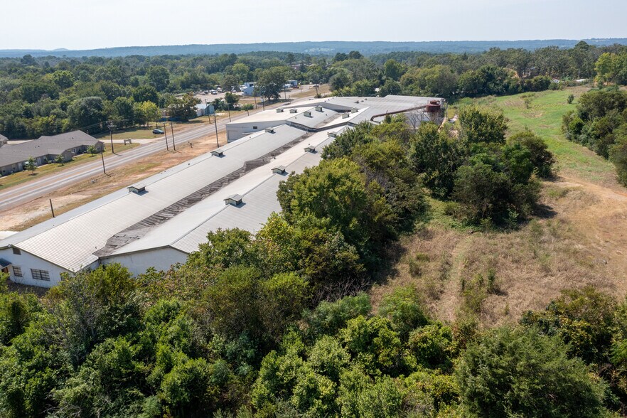 More Photos Of 440 Frankston St, Jacksonville Warehouse For Sale