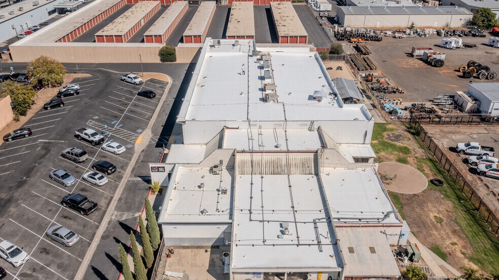 More Photos Of 1026 Skyway, Chico Health Club For Sale