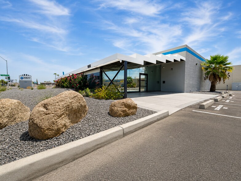 More Photos Of 55 E Southern Ave, Mesa Showroom For Sale