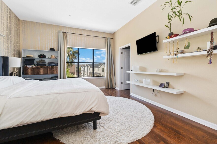 More Photos Of 3730 Avalon Park East Blvd, Orlando Office Residential For Sale