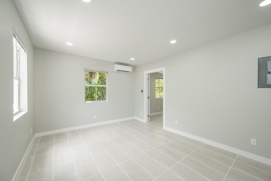 More Photos Of 818 Elizabeth St, Key West Apartments For Sale