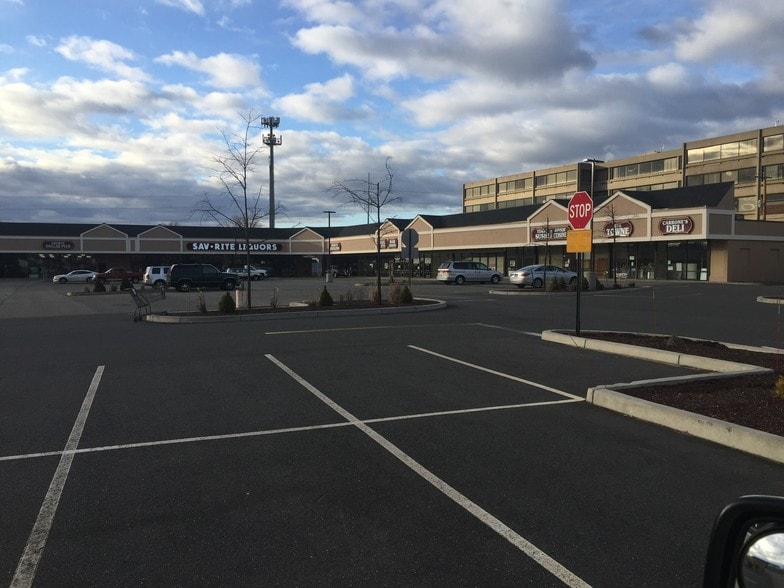 More Photos Of 109-117 Washington Ave, North Haven Storefront For Lease