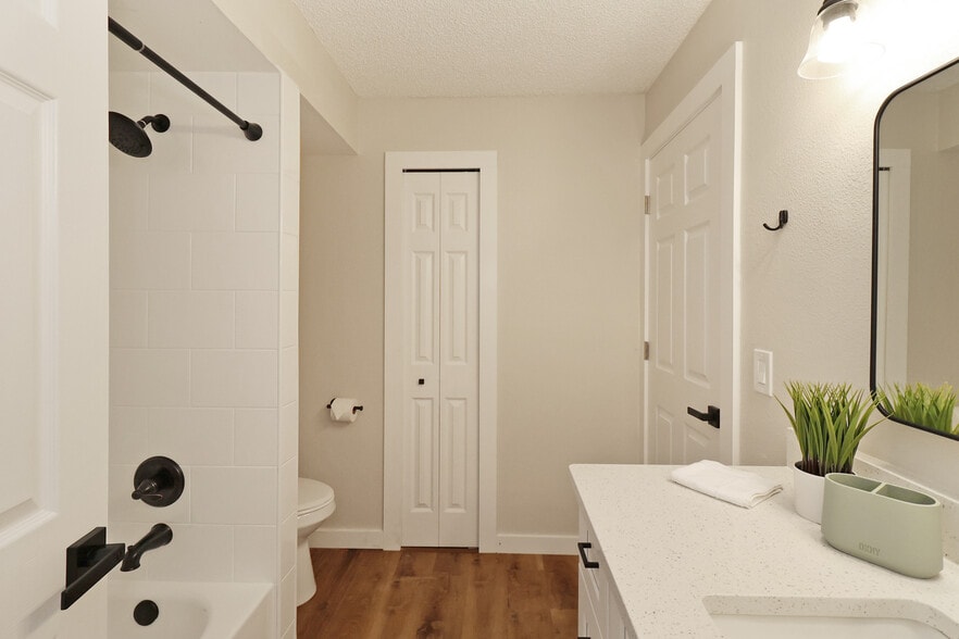 More Photos Of 7786 62nd St N, Pinellas Park Apartments For Sale