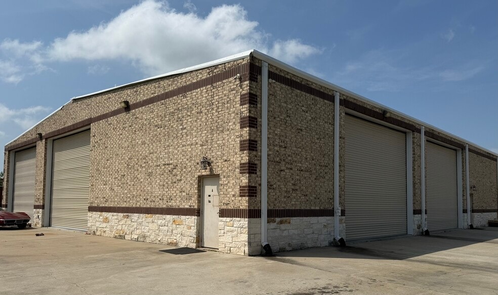 Primary Photo Of 5200 Highway 3, Dickinson Flex For Lease