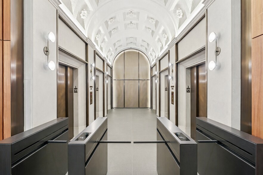 More Photos Of 875 Avenue of the Americas, New York Loft Creative Space For Lease