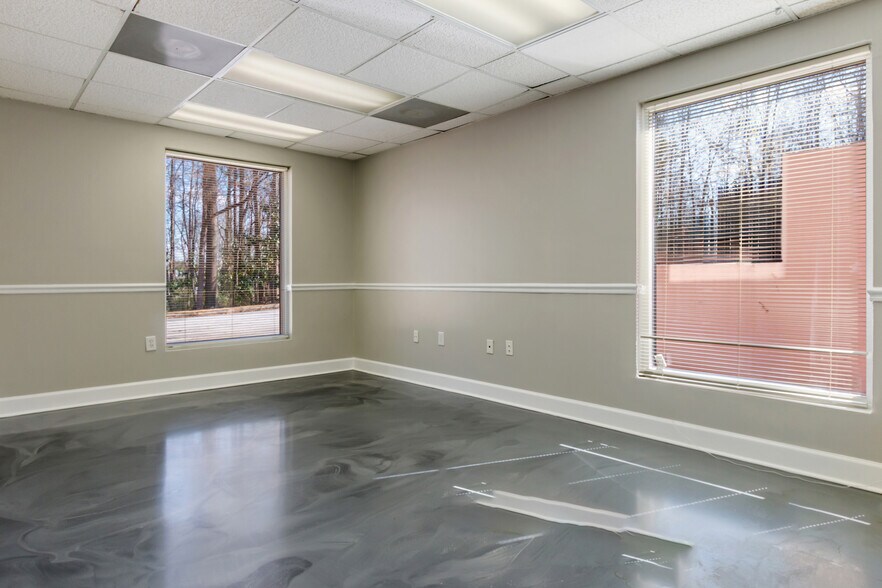 More Photos Of 2998 Panola Rd, Lithonia Medical For Lease