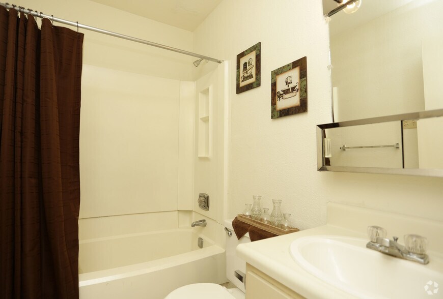 More Photos Of 5855 Citrus Blvd, New Orleans Apartments For Sale