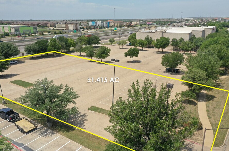 More Photos Of 5900 North Fwy, Fort Worth Land For Sale