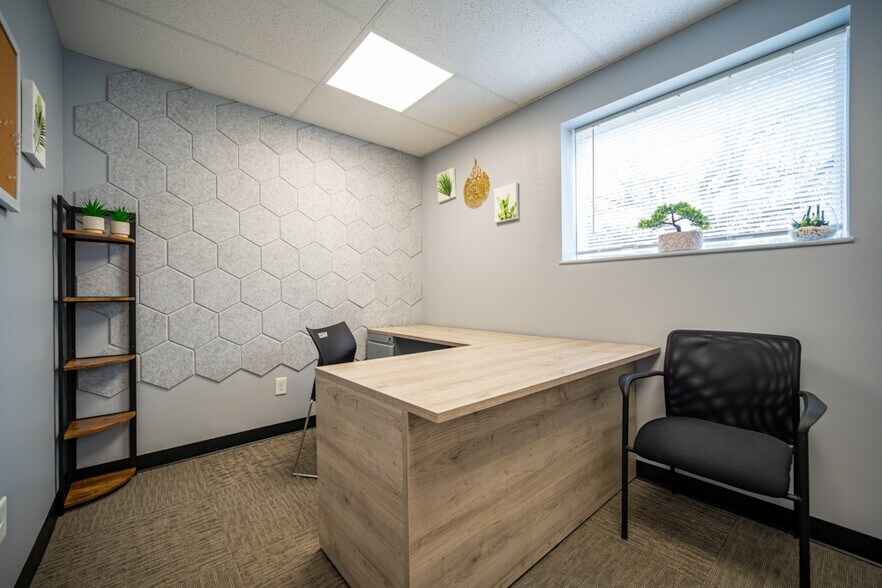 More Photos Of 50 Old Village Rd, Columbus Office For Lease