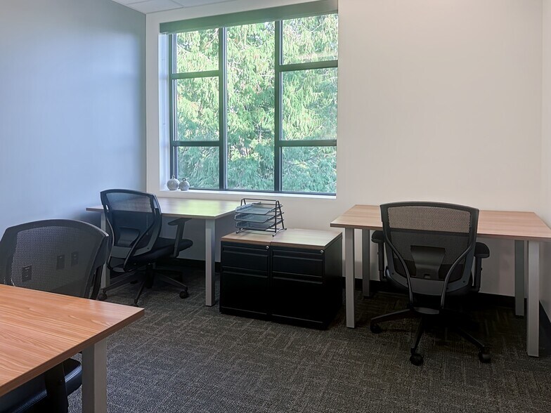 More Photos Of 15300 Croydon Dr, Surrey Coworking Space